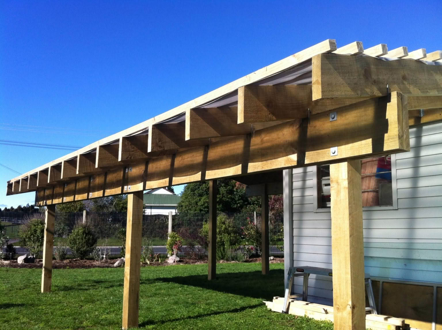 Tarena Street, Mamaku pergola build